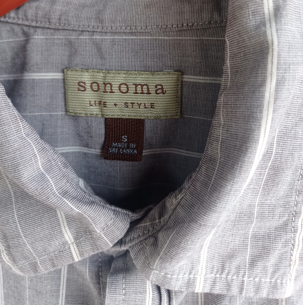 Bundle of 2 Button Down Shirts - Men's Size Small - Picture 4 of 9